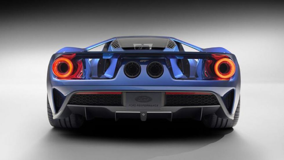 Πέρα από τη δύναμη του κινητήρα, το Ford GT διαθέτει και μια εξαιρετική εμφάνιση.